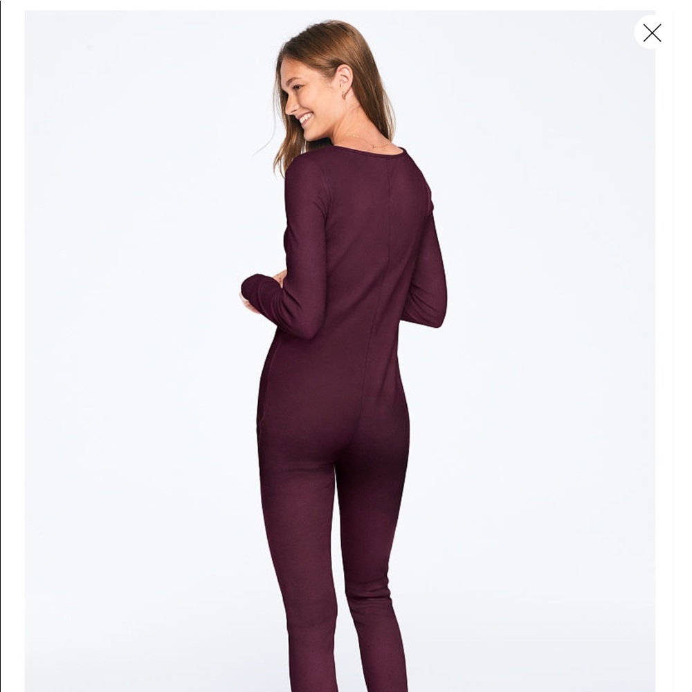 🆕PINK VS one piece sleeper - Picture 3 of 3